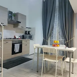 Bed & Breakfast Casa Lucia, Napoli