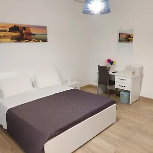 Affittacamere Vivi, Napoli