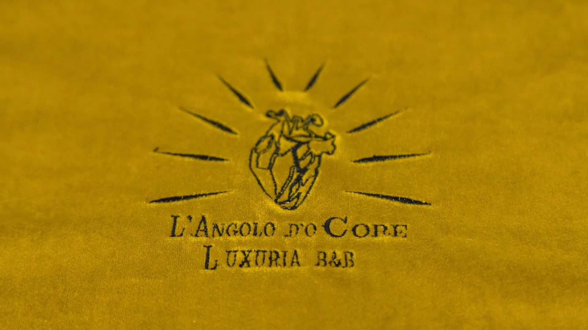 L'Angolo D'O Core Napels 0*,  Italië